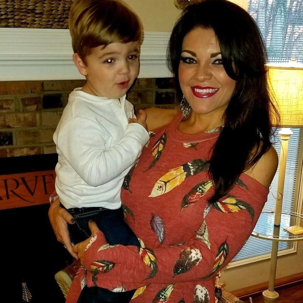 Meet your Posher, Alicia